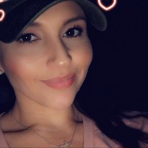 Meet your Posher, Olimpia